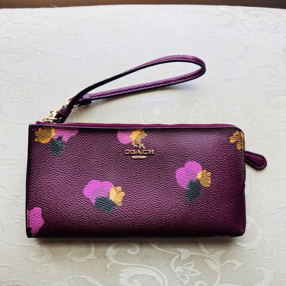 Gently Used Coach Leather Multi Pocket Wristlet Plum Floral Design - Picture 1 of 11